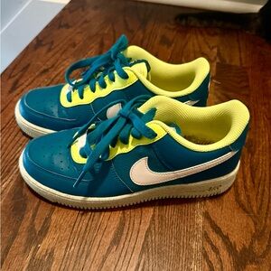 Nike Kids Shoes in Blue and lime green